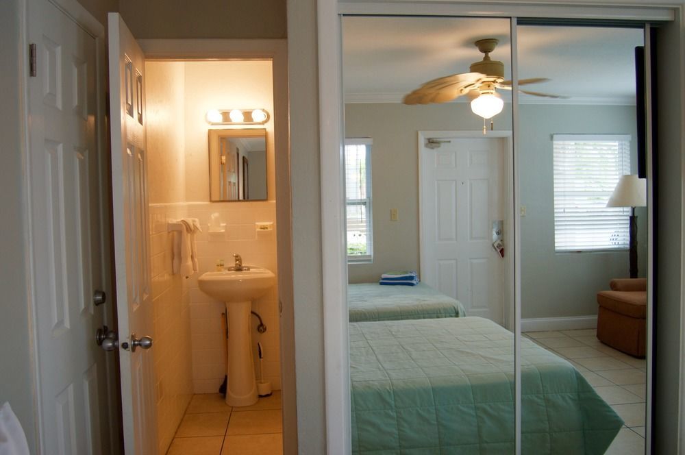 The Costal Hotel Clearwater Extérieur photo
