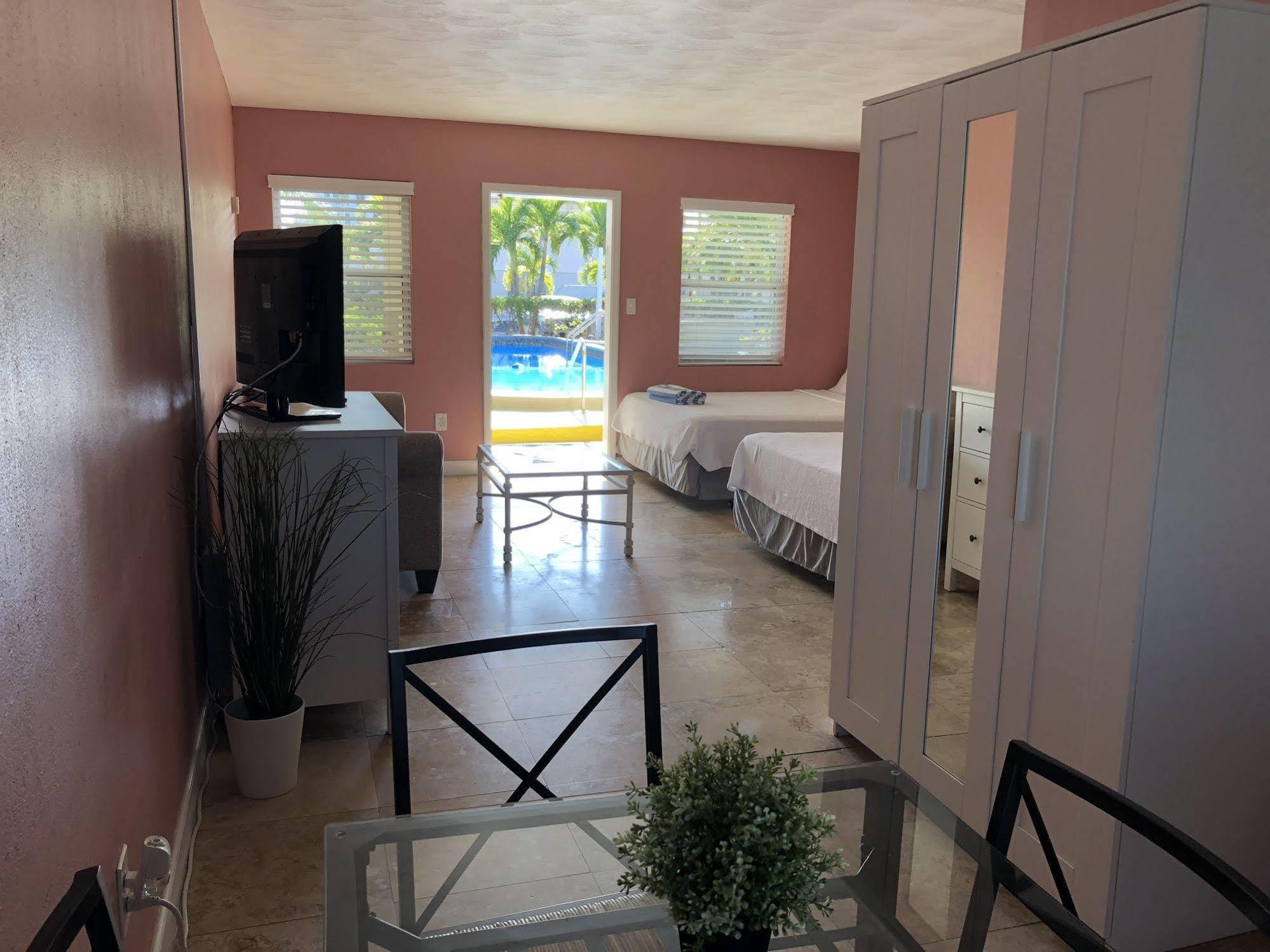 The Costal Hotel Clearwater Extérieur photo